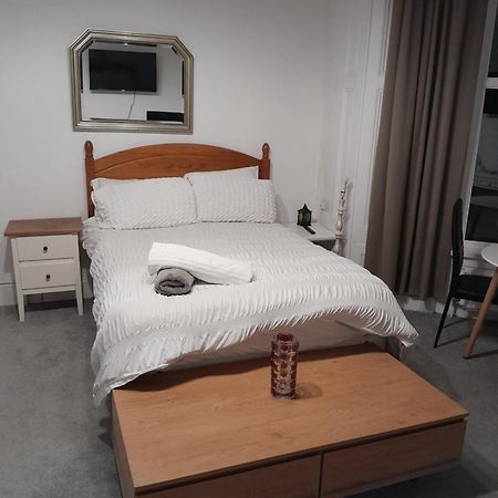 Large Room Near Singleton Hospital Ensuite R6 Swansea Zewnętrze zdjęcie