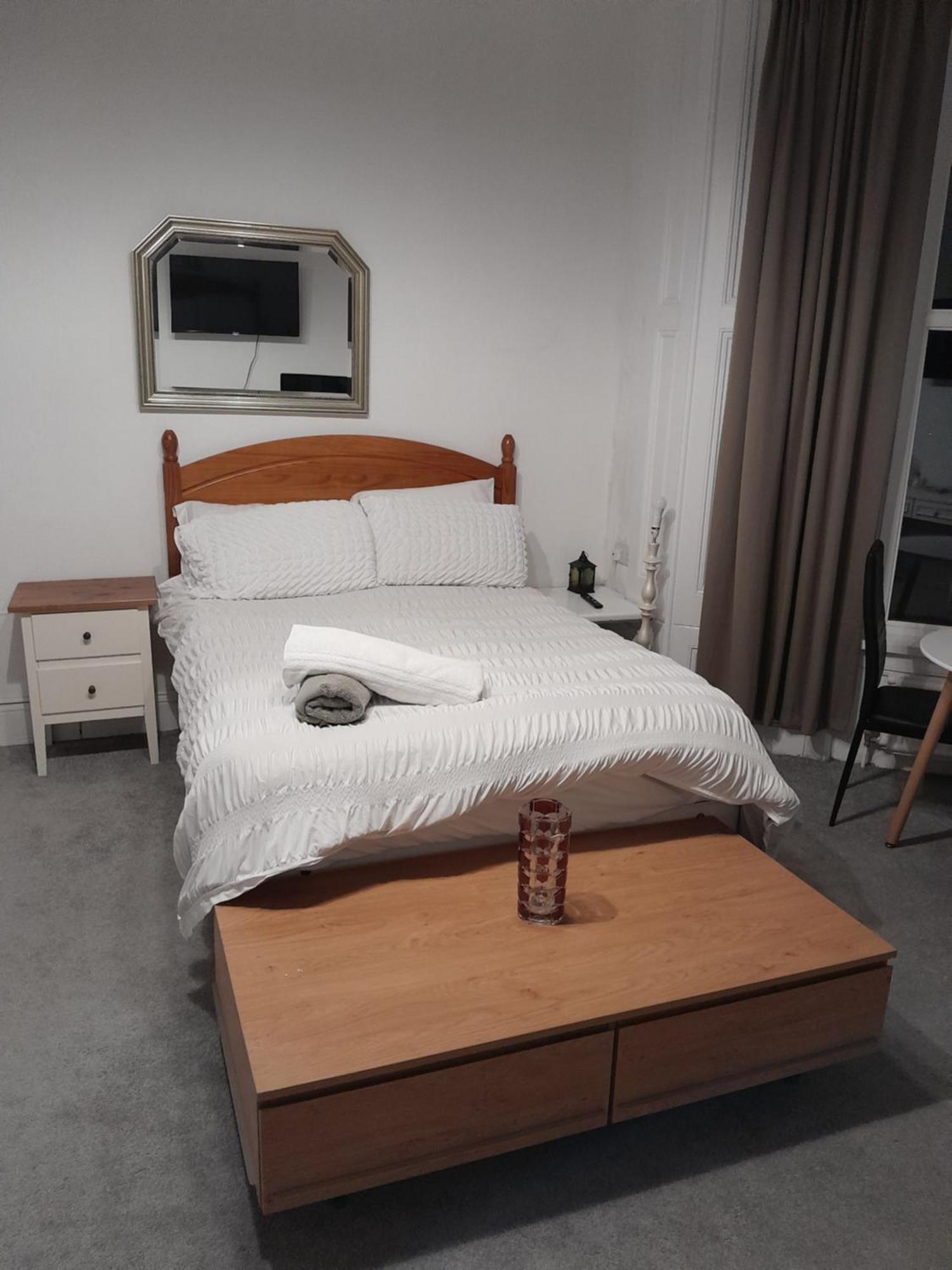 Large Room Near Singleton Hospital Ensuite R6 Swansea Zewnętrze zdjęcie